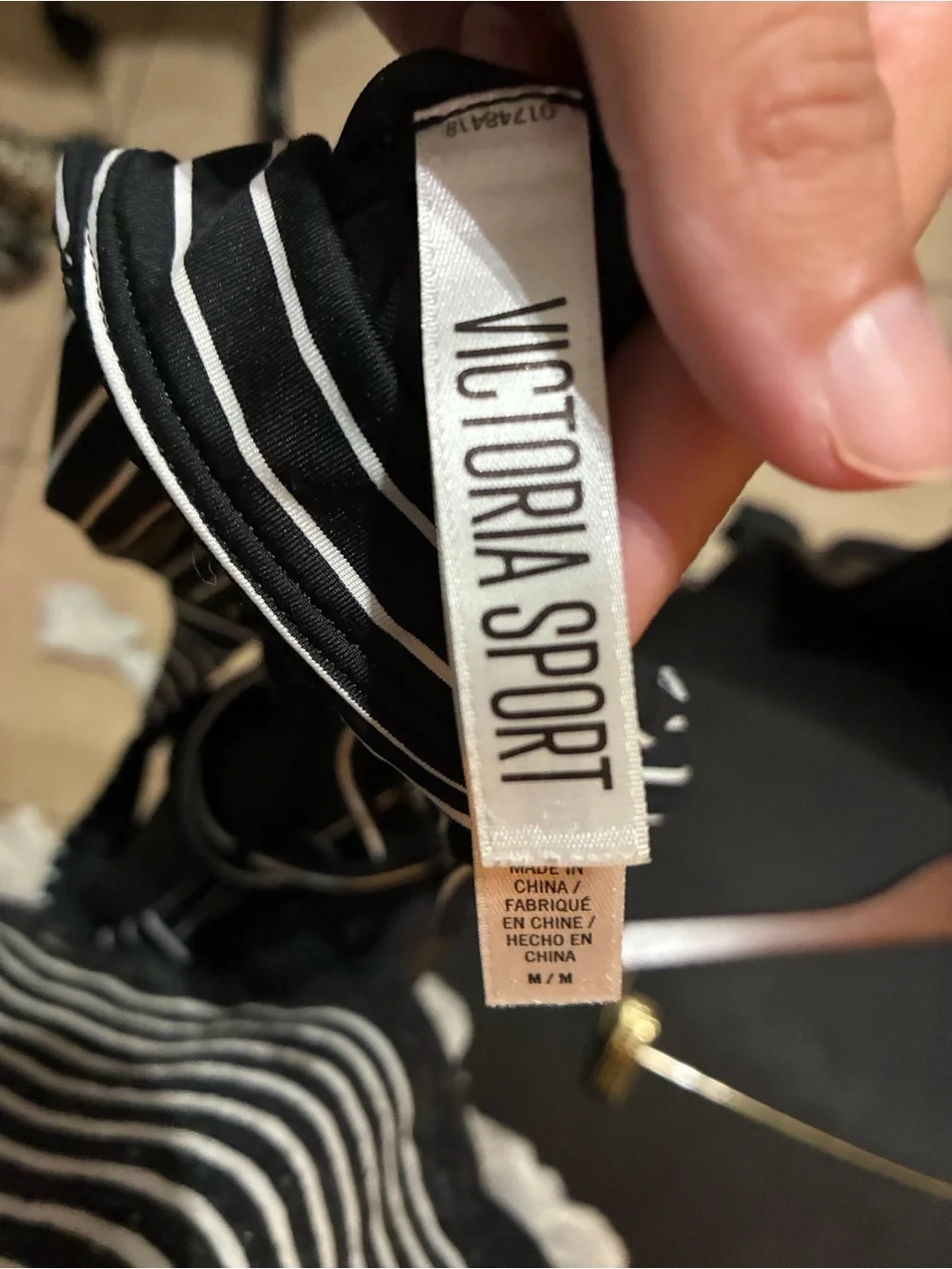 Victoria Sport Black White Striped Strappy Back Sports Bra Size M